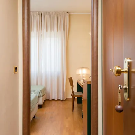 San Francesco מלון 4*