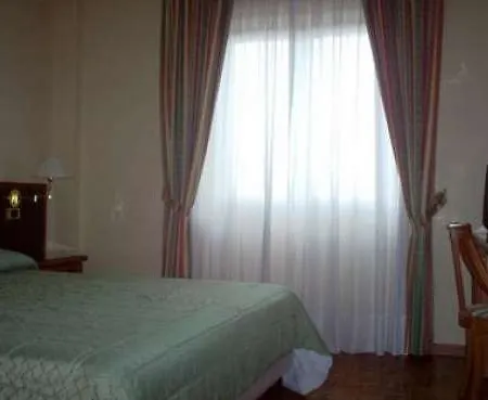 San Francesco 4* רנדה