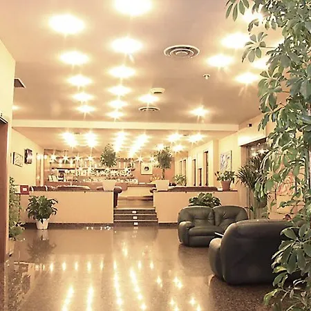 San Francesco 4* רנדה