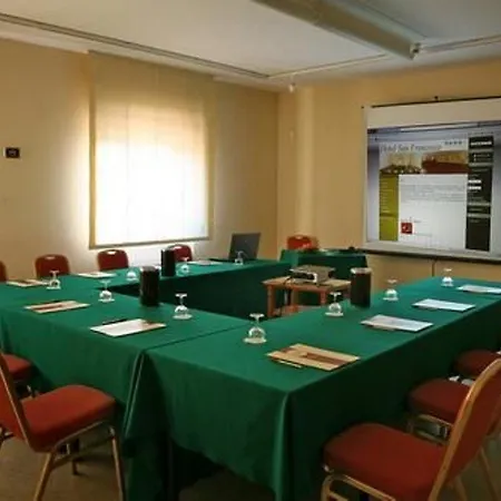 San Francesco מלון 4*