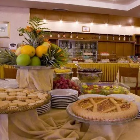 San Francesco 4* רנדה