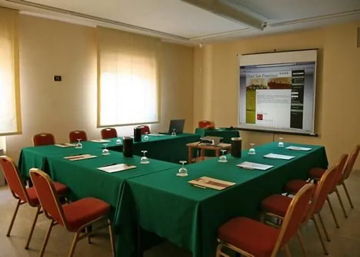 San Francesco 호텔 4*